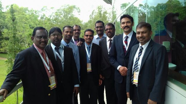 200-yr-tamil-kalvi-conf-delegates-with-kamalanathan